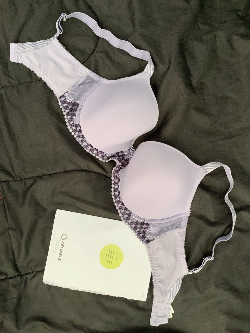 Like New Wacoal 34DDD Lavender Lace Trim T-Shirt Bra
